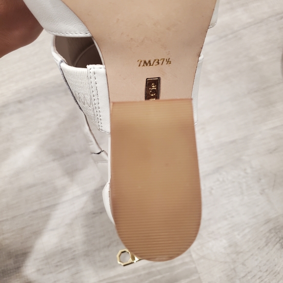 NEW Louise Et Cie White Kriztsa Block Heel Sandal - Picture 12 of 13